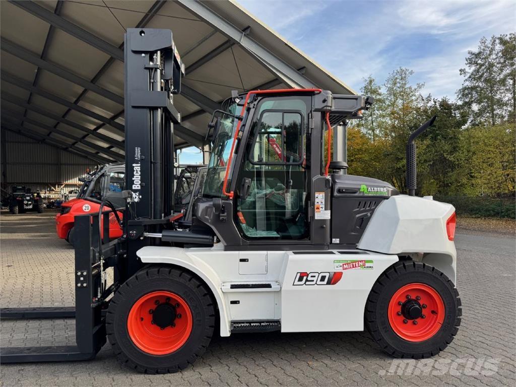 Bobcat D 90 S-9 Dieselové vozíky