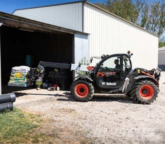 Bobcat TL 3070 75V Teleskopické manipulátory