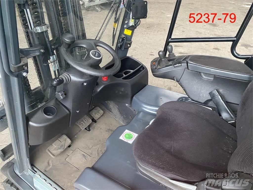 Linde E 18 L 02 EVO Akumulátorové vozíky