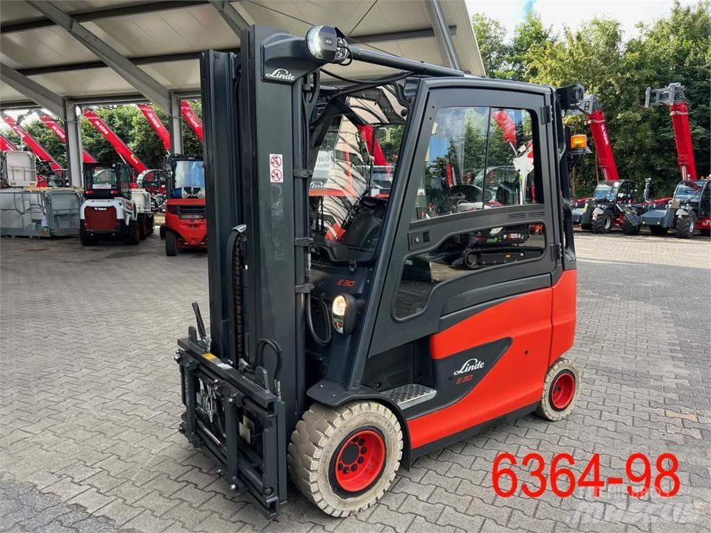 Linde E 30 HL 01 600 Akumulátorové vozíky