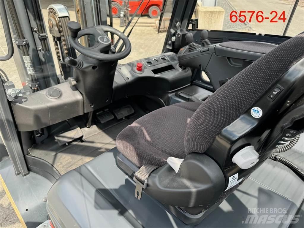 Linde E 50 HL 01 Akumulátorové vozíky