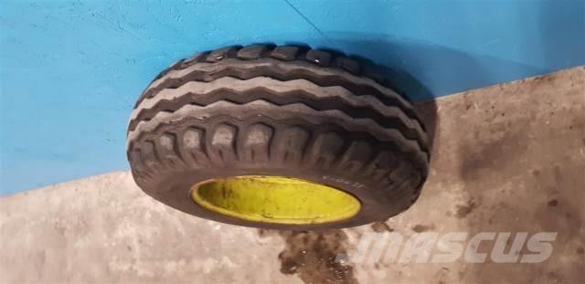  15 10.0/75-15 Pneumatiky, kola a ráfky