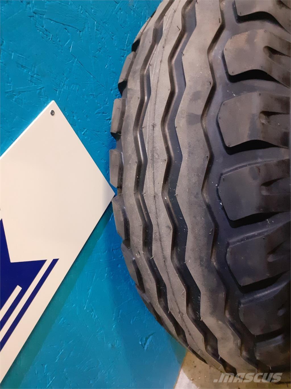 15.3 260/75-15.3 Pneumatiky, kola a ráfky