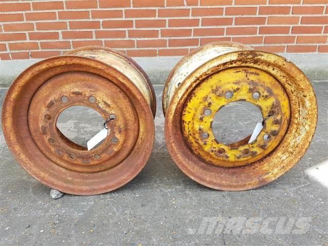  16 W10LX16 Pneumatiky, kola a ráfky