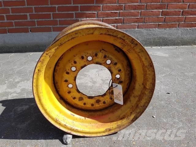  16 WH10LX16 Pneumatiky, kola a ráfky