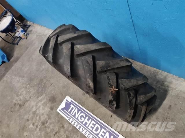  18 10,5-18 Pneumatiky, kola a ráfky