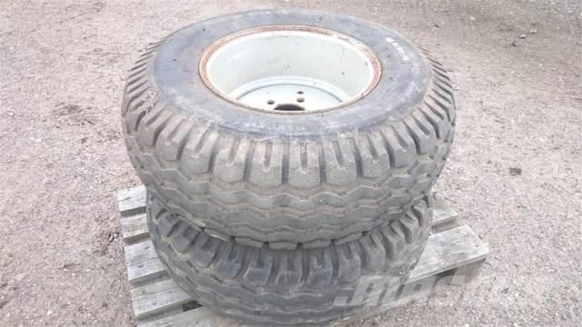  18 12.5/80-18 Pneumatiky, kola a ráfky