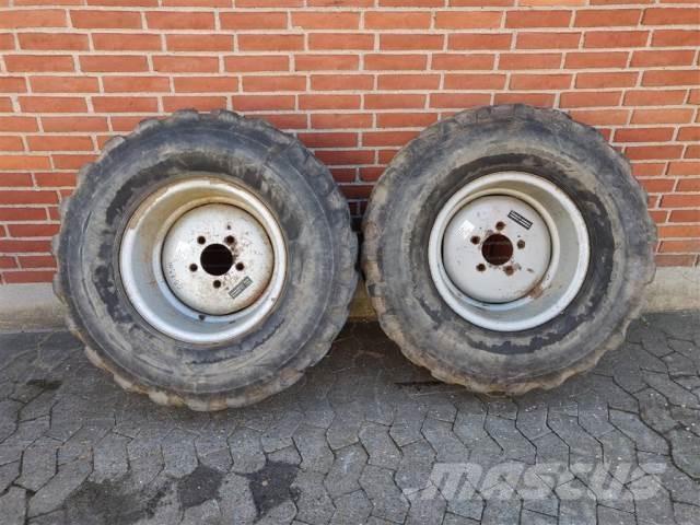  18 365/70R18 Pneumatiky, kola a ráfky