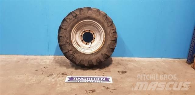  24 440/65R24 Pneumatiky, kola a ráfky