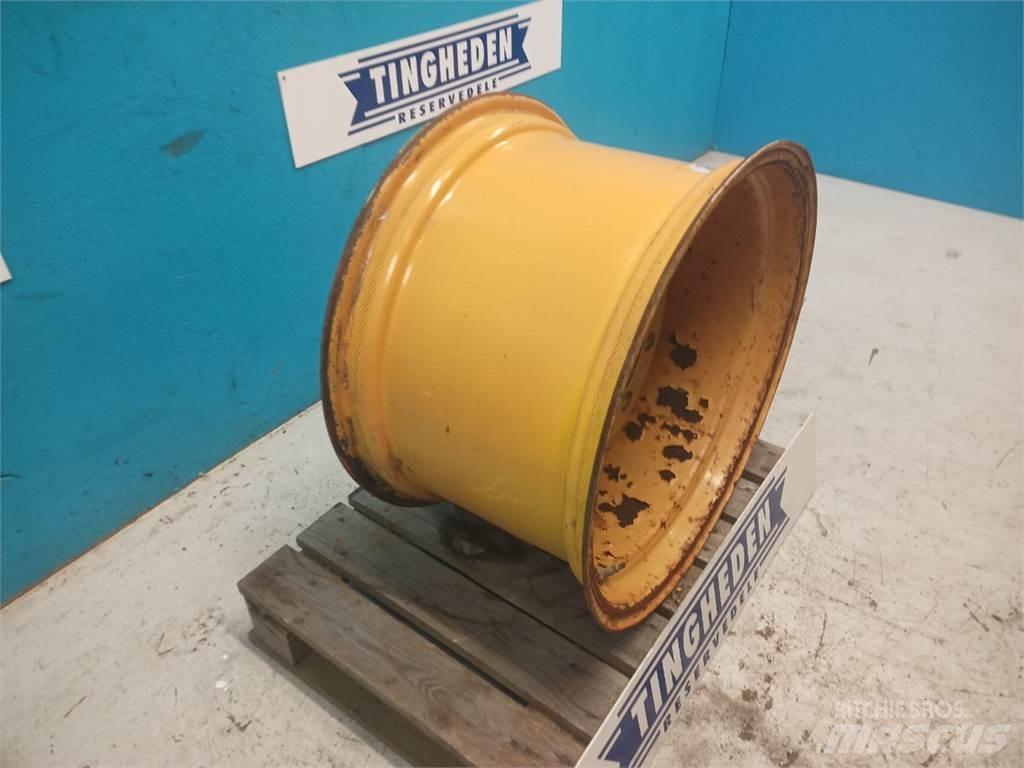  24 W15LX24 Pneumatiky, kola a ráfky