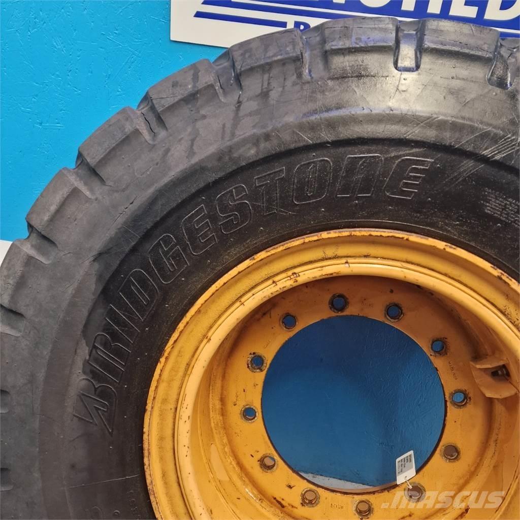  25 20.5R25 Pneumatiky, kola a ráfky