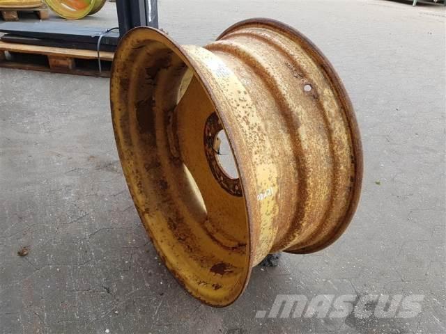  26 DW12X26 Pneumatiky, kola a ráfky