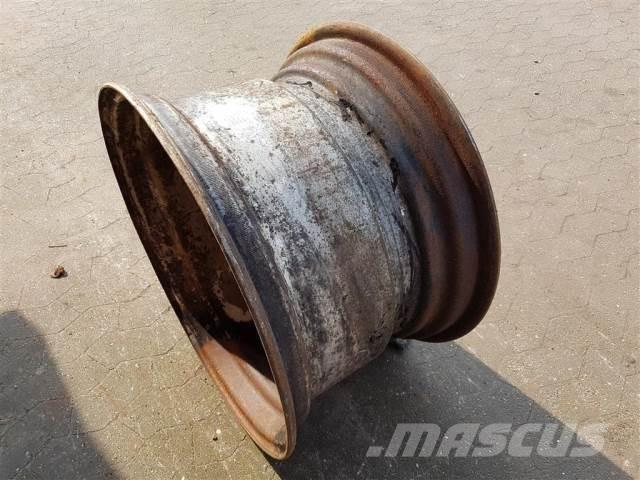  26 DW16X26 Pneumatiky, kola a ráfky