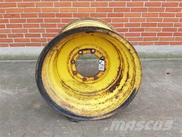  26 DW20AX26 Pneumatiky, kola a ráfky