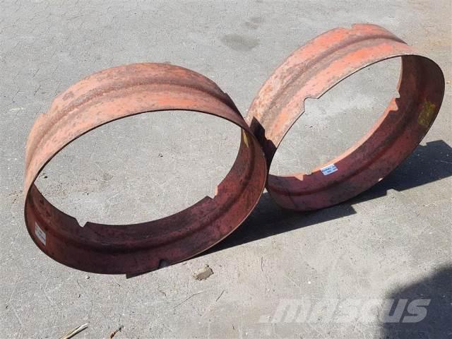  26 Fælgring Pneumatiky, kola a ráfky