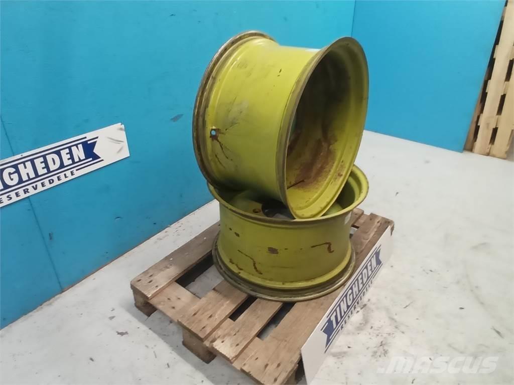  26 W15LX26 Pneumatiky, kola a ráfky