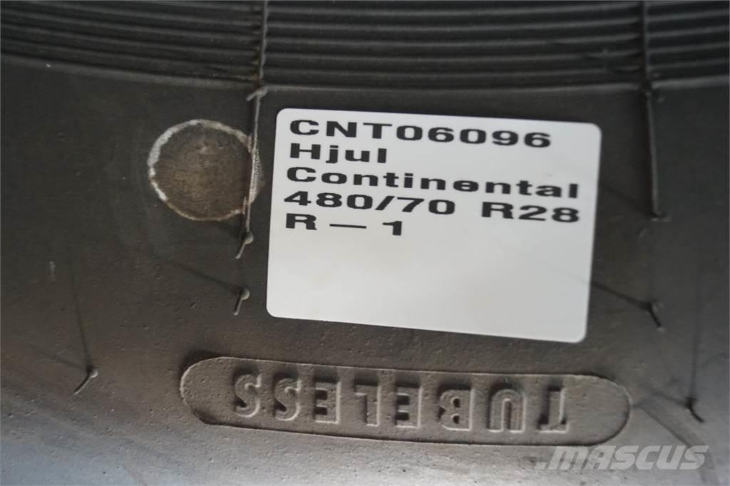  28 480/70R28 Pneumatiky, kola a ráfky