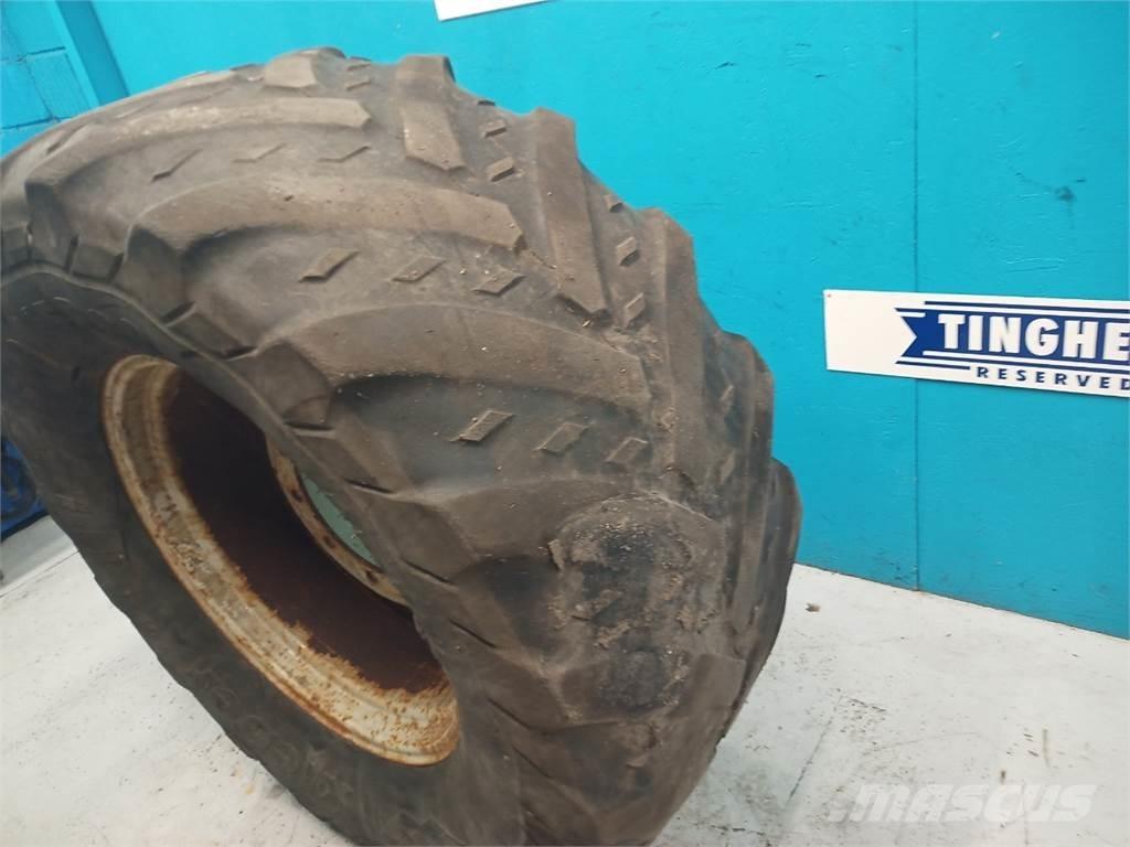  28 540/65R28 Pneumatiky, kola a ráfky