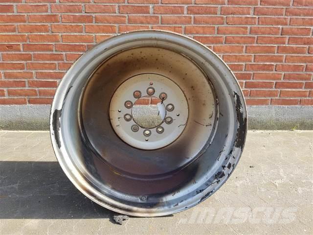  28 W18LX28 Pneumatiky, kola a ráfky