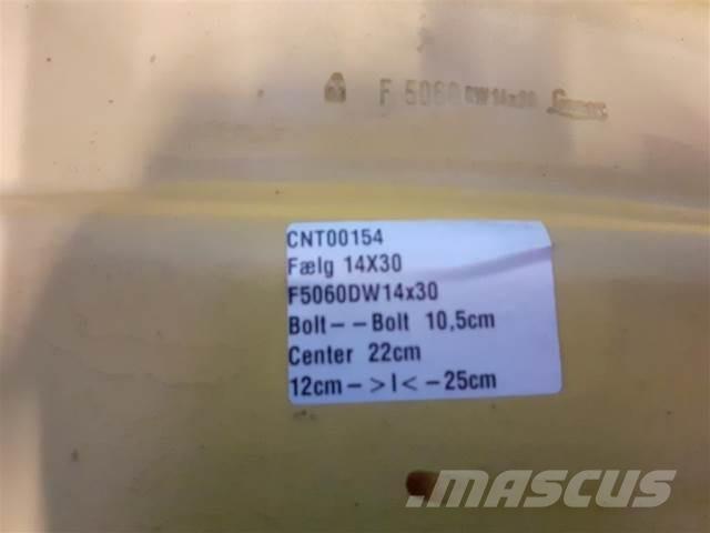  30 14X30 Pneumatiky, kola a ráfky