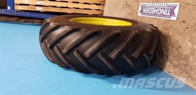  30 18.4-30 Pneumatiky, kola a ráfky