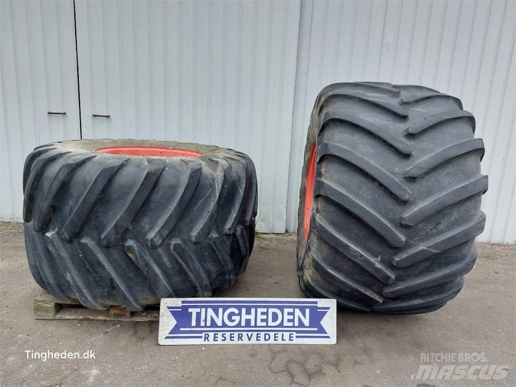  32 1050/50 R32 Pneumatiky, kola a ráfky
