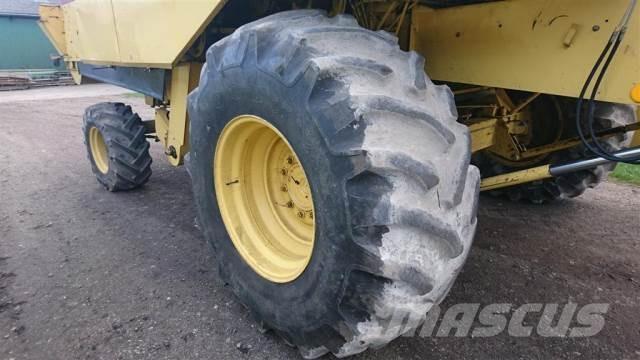  32 30.5L-32 Pneumatiky, kola a ráfky