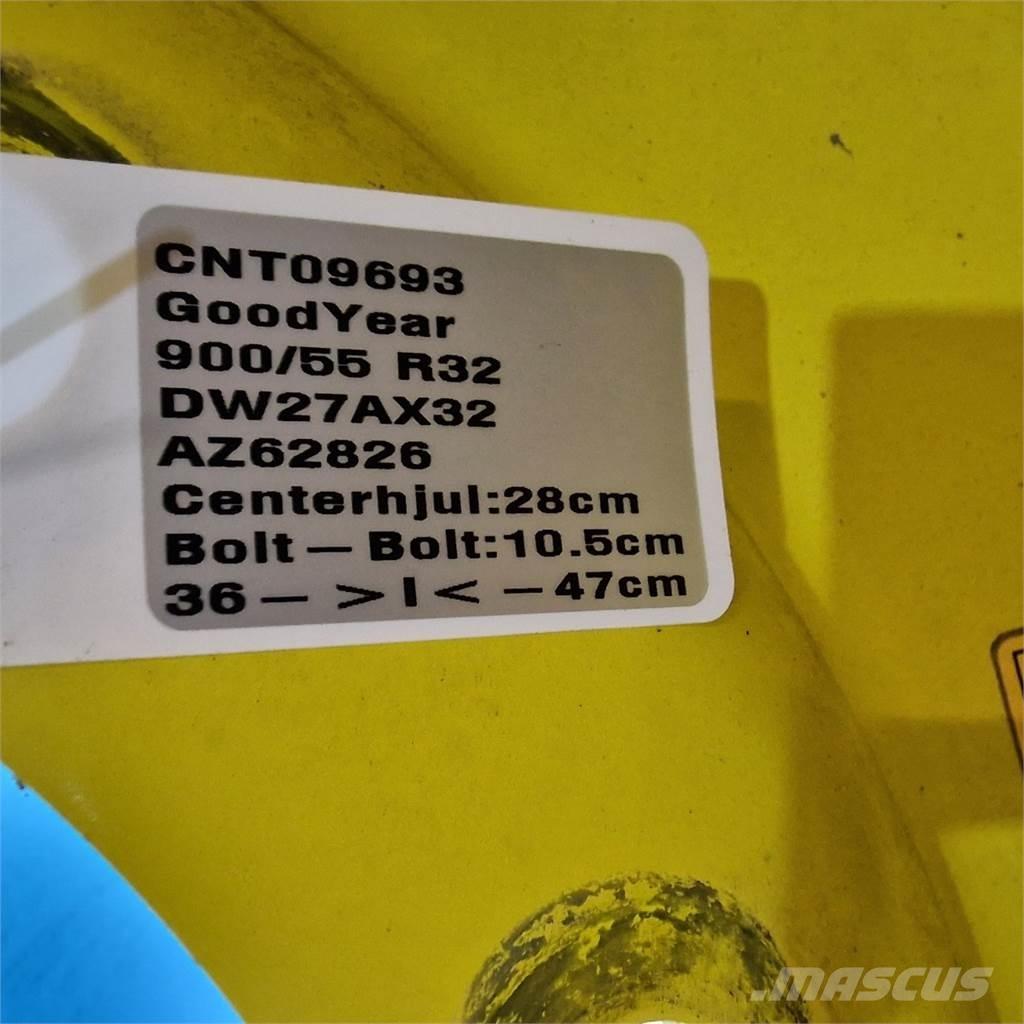  32 900/55 R32 Pneumatiky, kola a ráfky