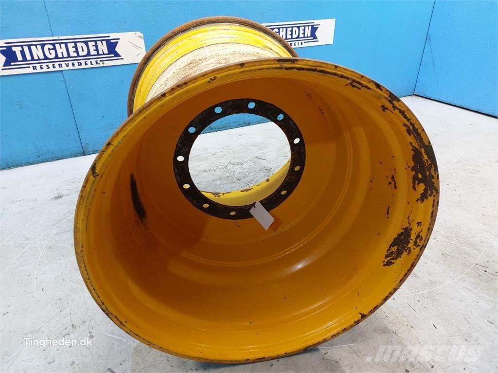  32 DW36BX32 Pneumatiky, kola a ráfky