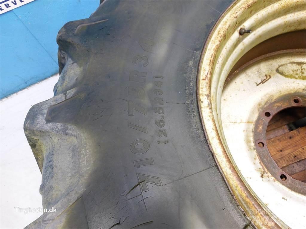  345 710/75 R34 Pneumatiky, kola a ráfky