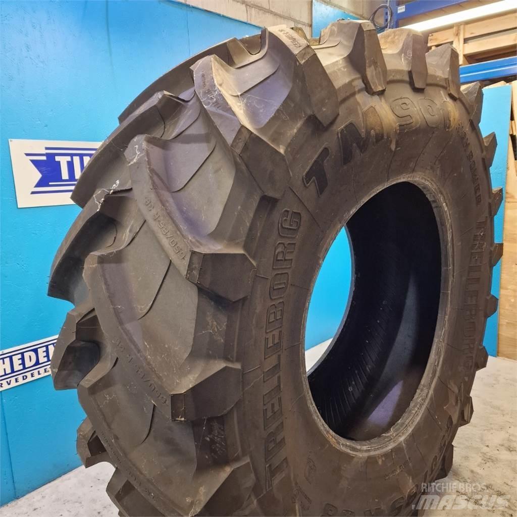  38 650/85R38 Pneumatiky, kola a ráfky