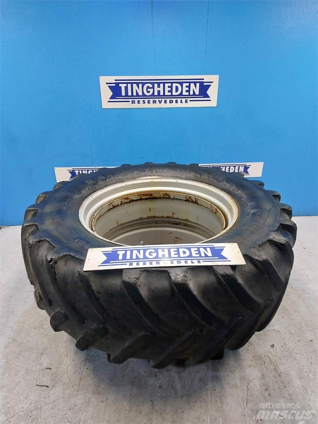  42 650/65 R42 Pneumatiky, kola a ráfky
