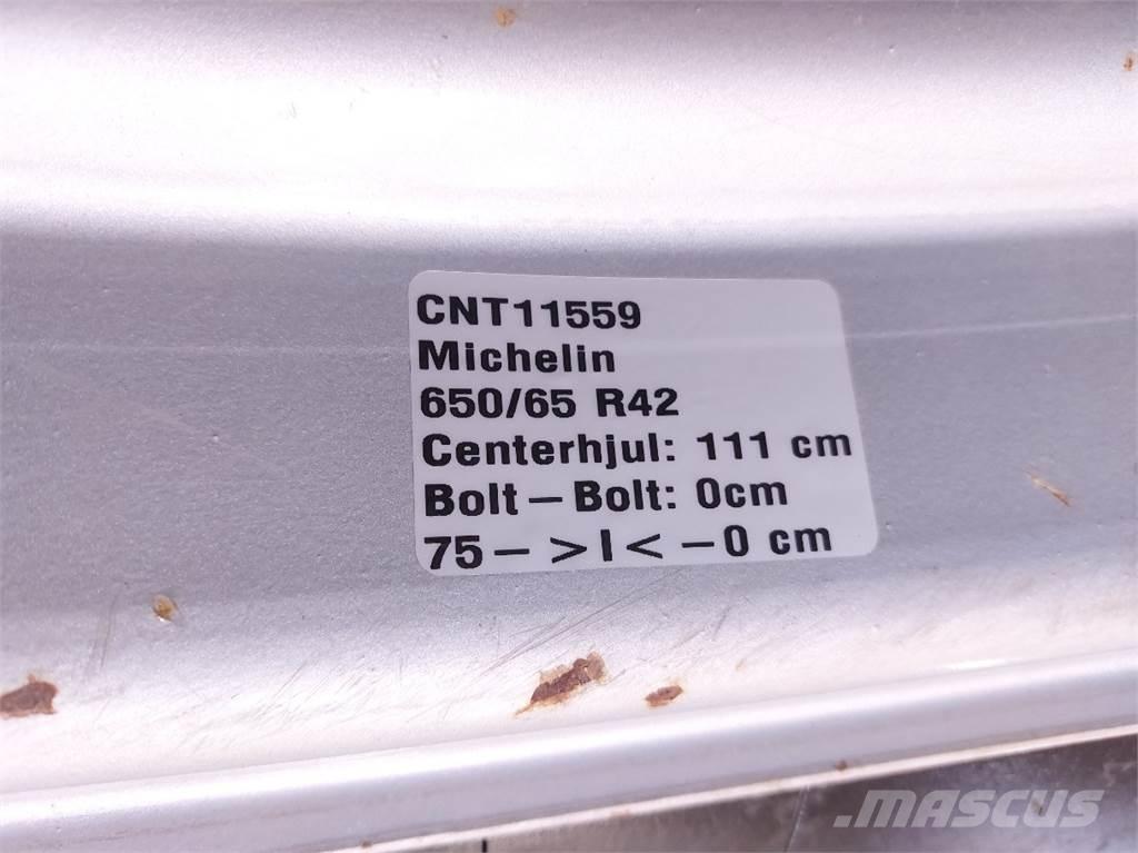  42 650/65R42 Pneumatiky, kola a ráfky