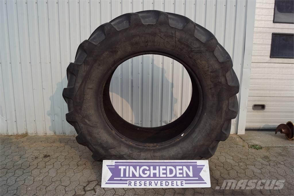  42 710/70R42 Pneumatiky, kola a ráfky