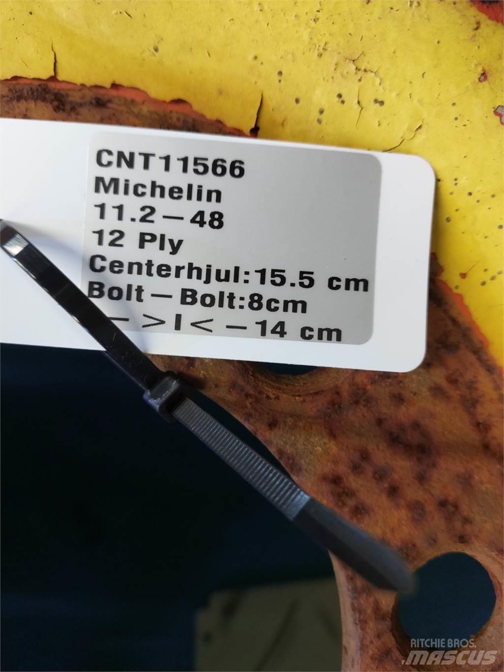  48 11.2-48 Pneumatiky, kola a ráfky