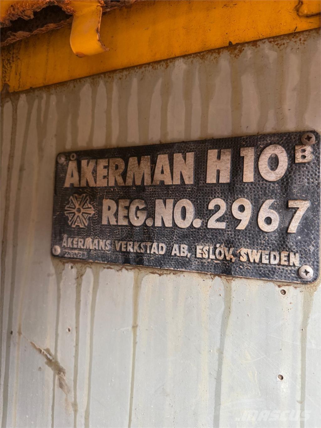 Åkerman H10B Pásová rýpadla