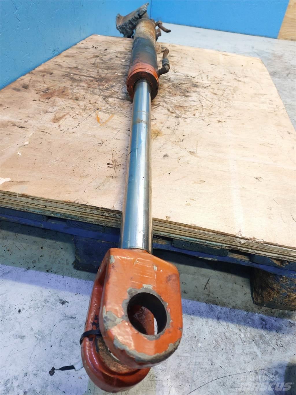 Atlas AR60 Výložníky a lžíce