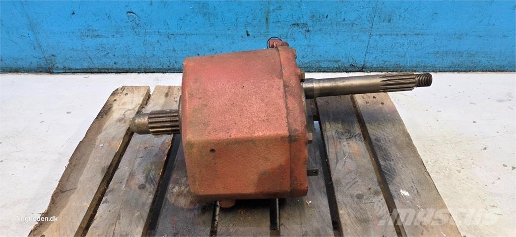 CASE 1620 Převodovka