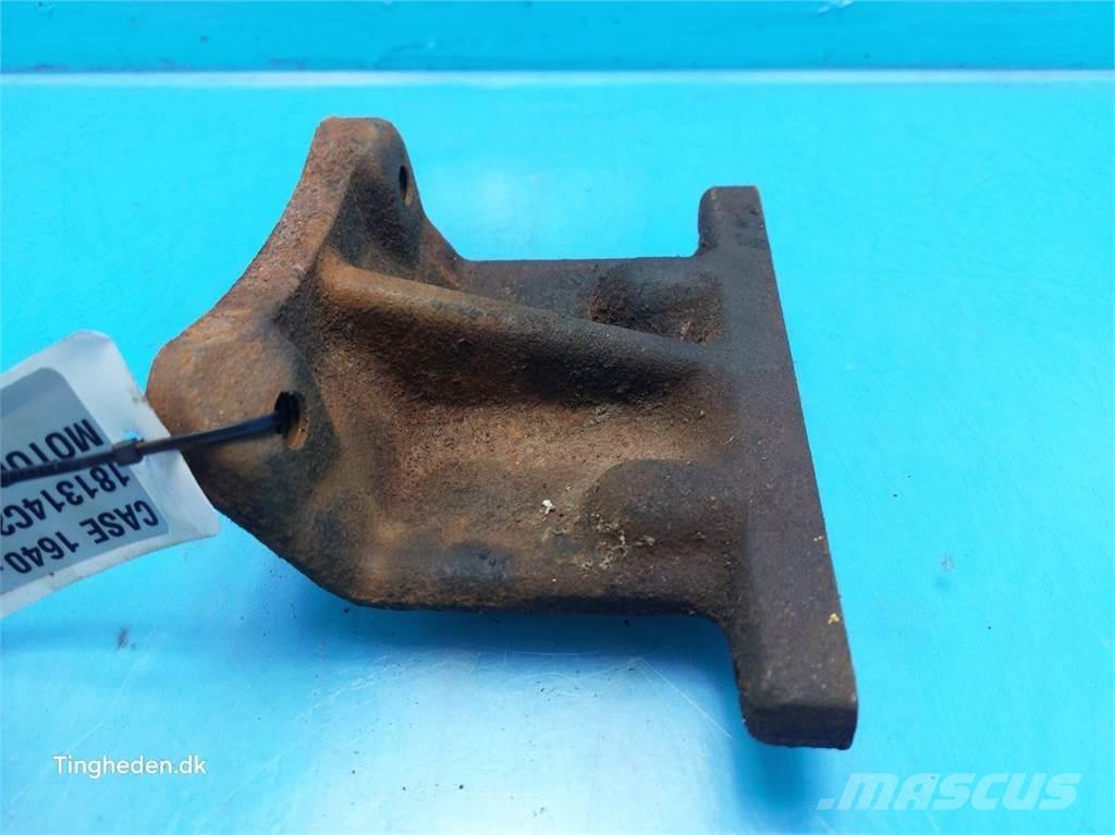 CASE 1640 Motory