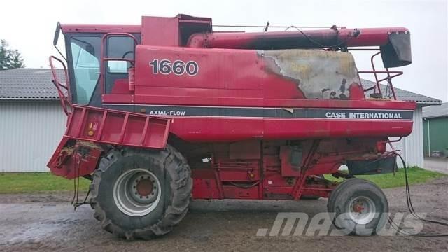 CASE 1660 Sklízecí mlátičky