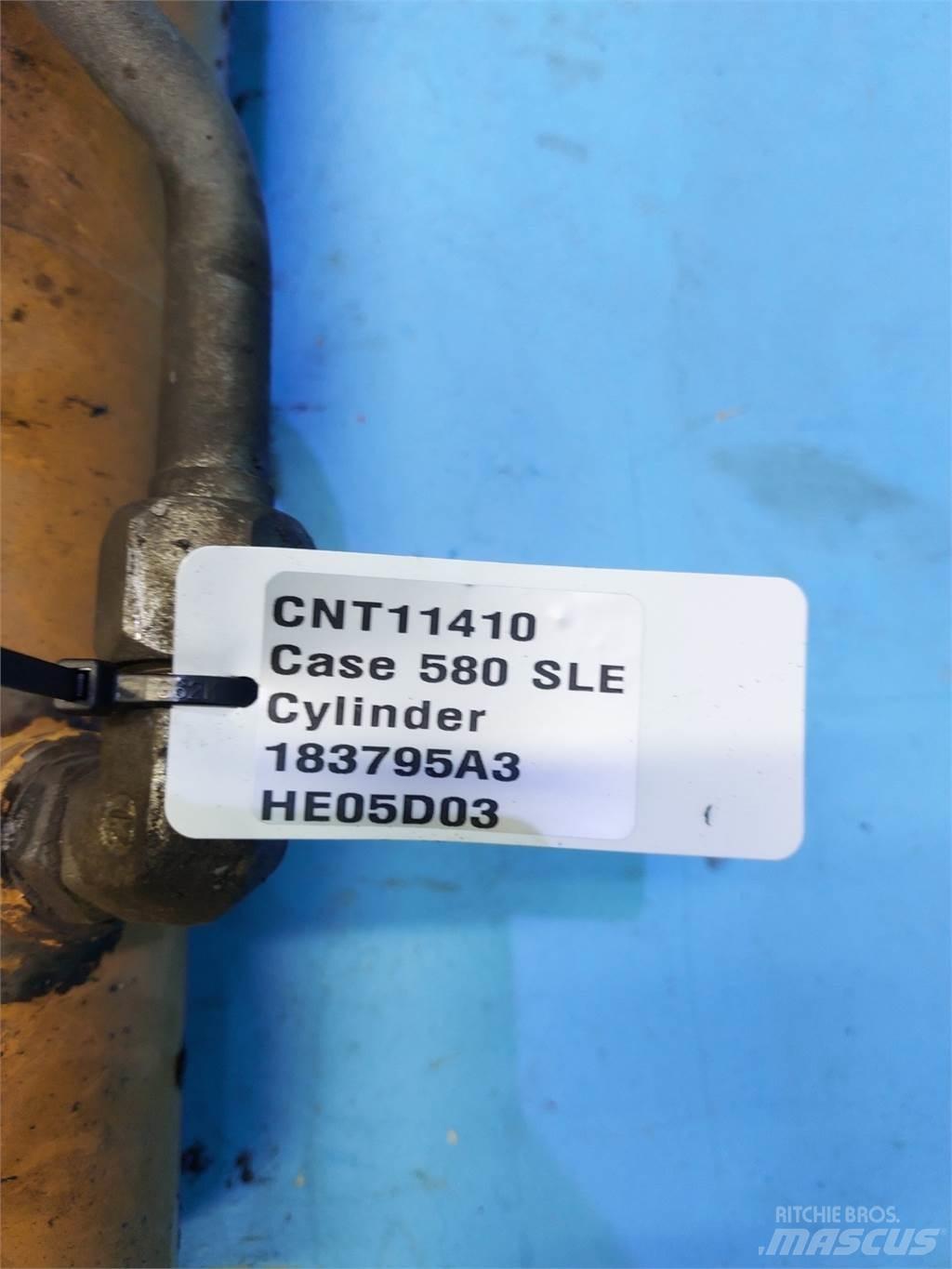 CASE 580 SLE Hloubkové lopaty