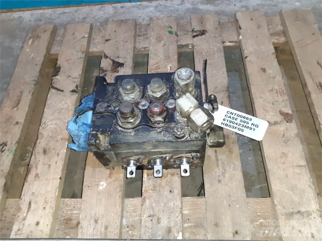 CASE 595 Hydraulika