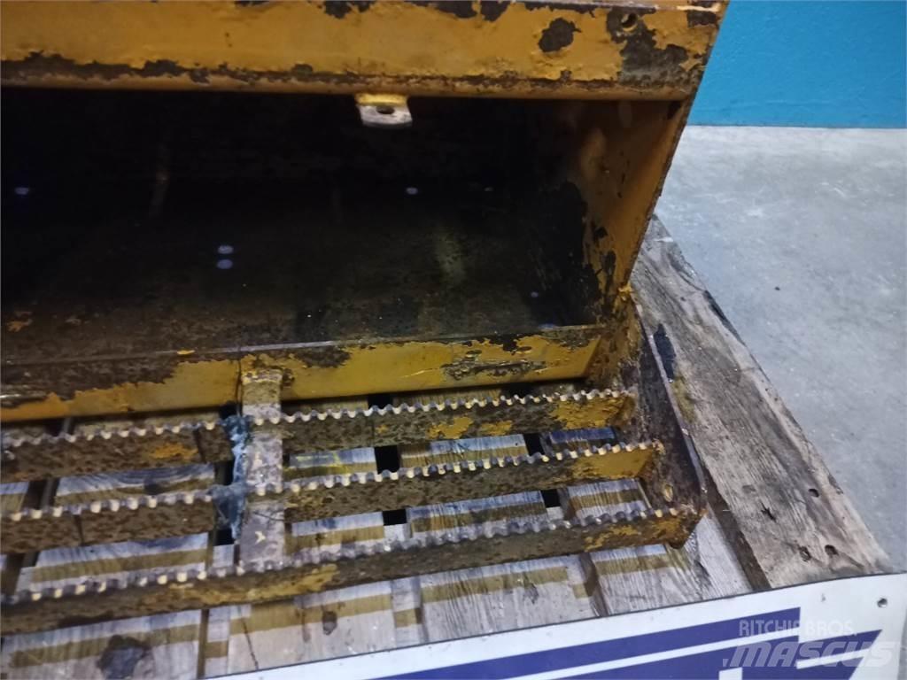 CASE 595 Prosévací lopaty
