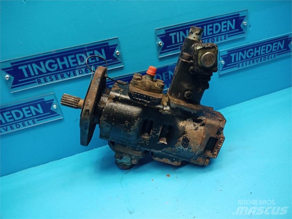 CASE 595 Hydraulika