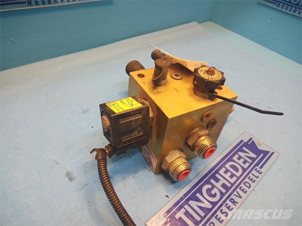 CASE 8010 Hydraulika