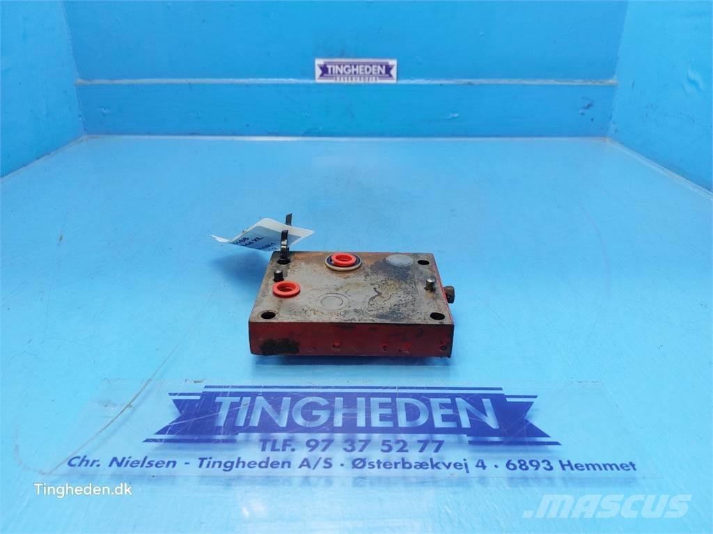 CASE 844XL Hydraulika