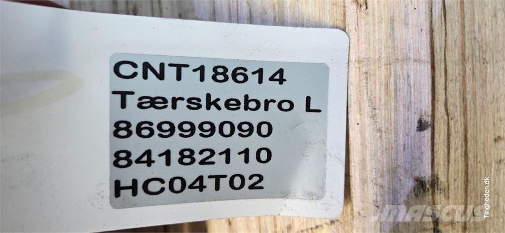 CASE 9010 Příslušenství a náhradní díly ke kombajnům