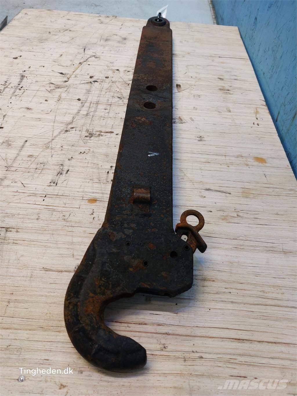 CASE Farmall 95A Další příslušenství k traktorům