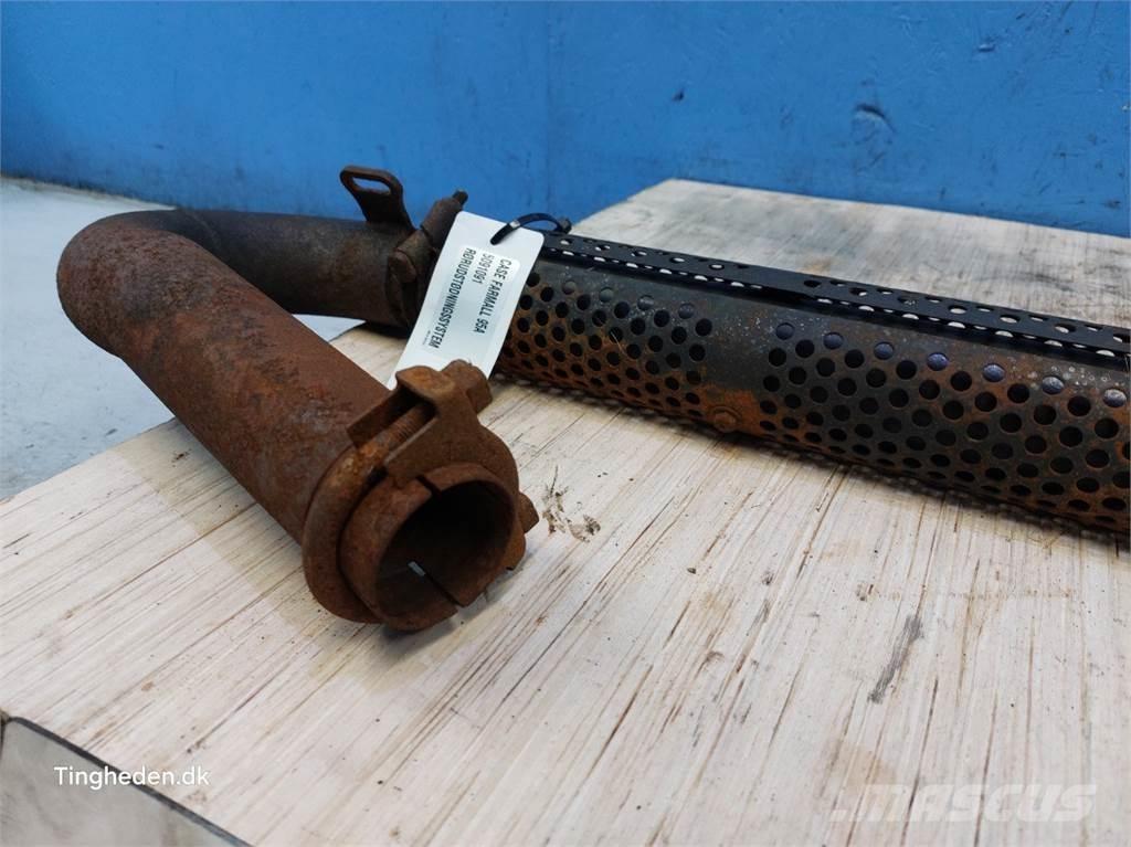 CASE Farmall 95A Motory