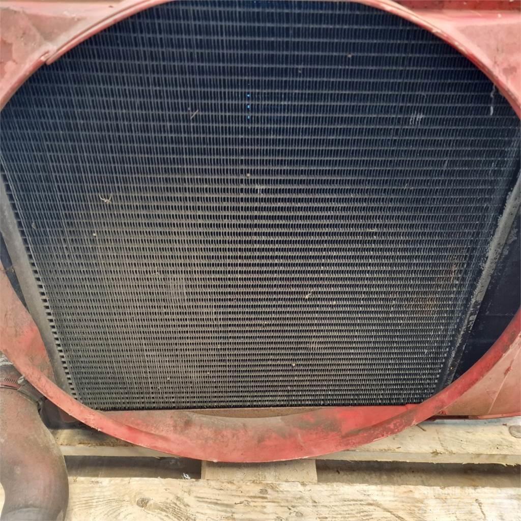 Case IH 1055 Radiátory